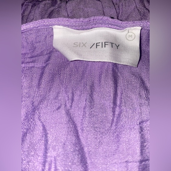 Six Fifty Women Purple Blouse Medium V-Neck Lightweight Summer Casual Events NEW - Picture 3 of 8